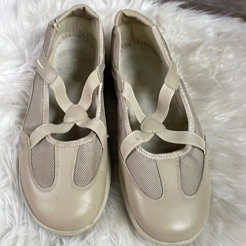Propet Sapphire Sand Mesh Sneaker W1034 Women's Size 11W